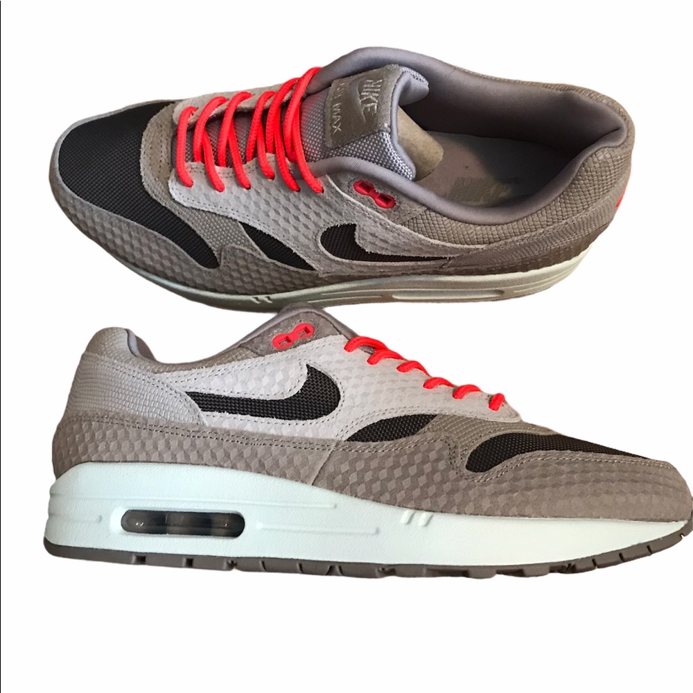 Nike Air Max 1 Premium Moon Particle Sneakers
